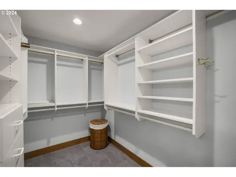 2366 Palisades Crest Drive Lake Oswego OR 97034