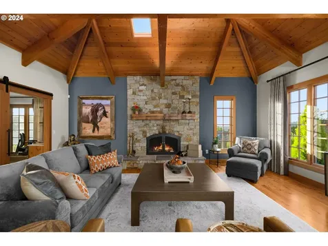 2366 Palisades Crest Drive Lake Oswego OR 97034