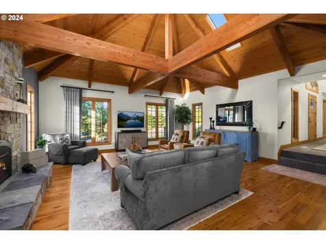 2366 Palisades Crest Drive Lake Oswego OR 97034