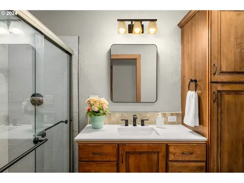 2366 Palisades Crest Drive Lake Oswego OR 97034