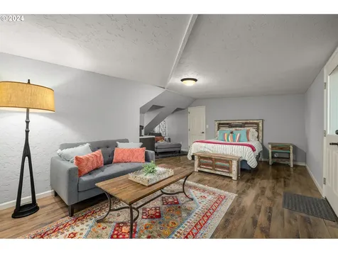 2366 Palisades Crest Drive Lake Oswego OR 97034