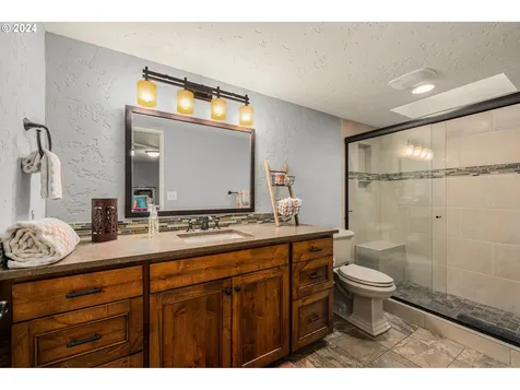 2366 Palisades Crest Drive Lake Oswego OR 97034