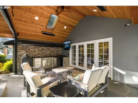 2366 Palisades Crest Drive Lake Oswego OR 97034