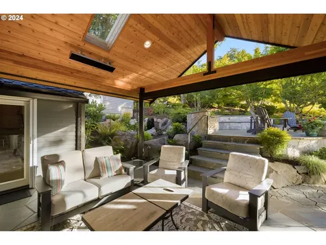 2366 Palisades Crest Drive Lake Oswego OR 97034