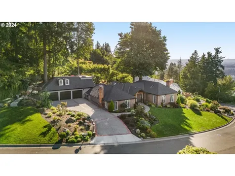 2366 Palisades Crest Drive Lake Oswego OR 97034