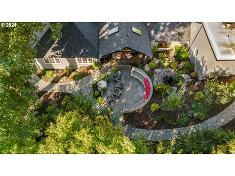2366 Palisades Crest Drive Lake Oswego OR 97034