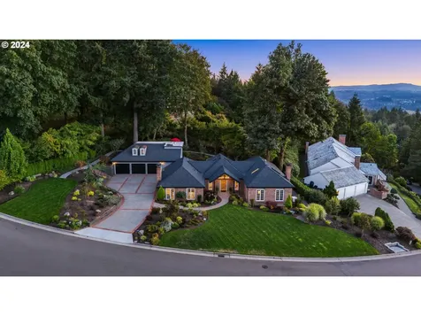 2366 Palisades Crest Drive Lake Oswego OR 97034