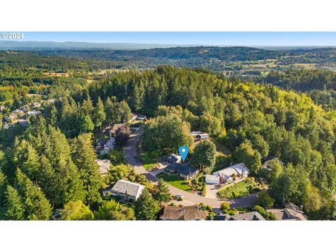 2366 Palisades Crest Drive Lake Oswego OR 97034