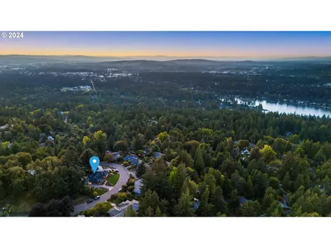 2366 Palisades Crest Drive Lake Oswego OR 97034