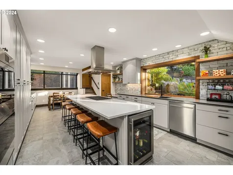 2366 Palisades Crest Drive Lake Oswego OR 97034