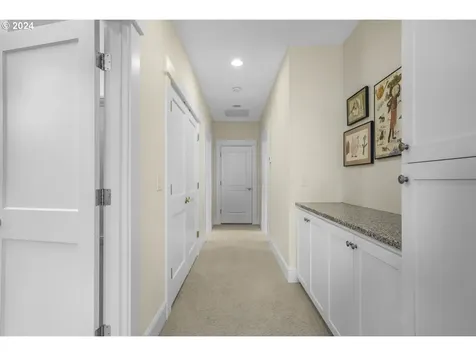 29115 Sw Mountain Road West Linn OR 97068