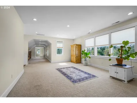 29115 Sw Mountain Road West Linn OR 97068
