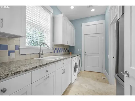 29115 Sw Mountain Road West Linn OR 97068