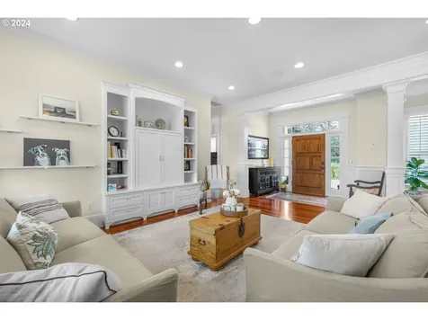 29115 Sw Mountain Road West Linn OR 97068