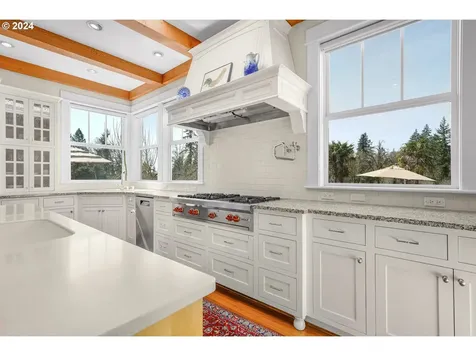 29115 Sw Mountain Road West Linn OR 97068