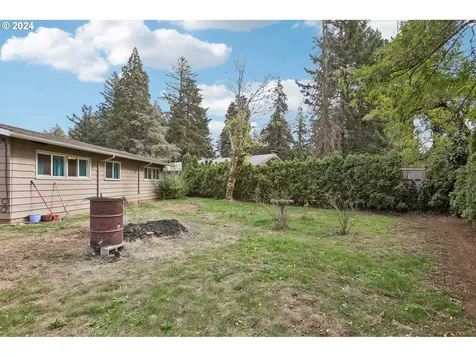 1143 NE 131st Place Portland OR 97230