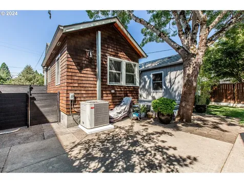 1454 E 23rd Avenue Eugene OR 97403