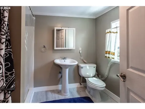 1454 E 23rd Avenue Eugene OR 97403