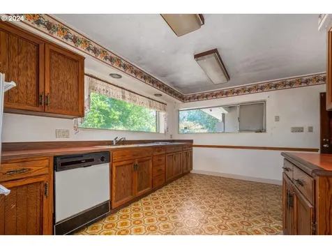 24375 Sw Scholls Ferry Road Hillsboro OR 97123