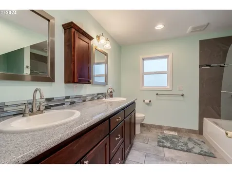 33899 S Ball Road Molalla OR 97038