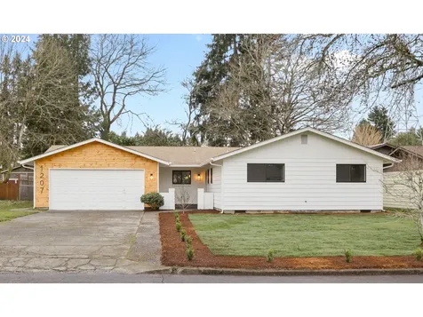 1207 Nw 62nd Street Vancouver WA 98663