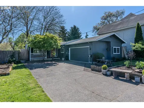 9340 N Hodge Avenue Portland OR 97203