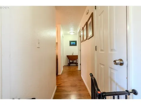 9340 N Hodge Avenue Portland OR 97203