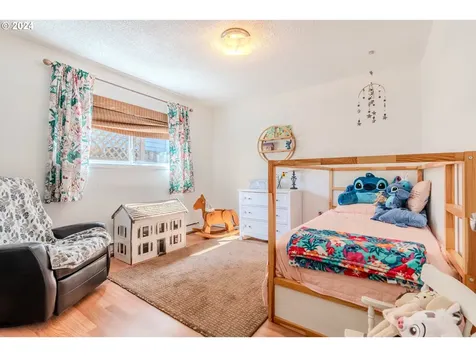 9340 N Hodge Avenue Portland OR 97203