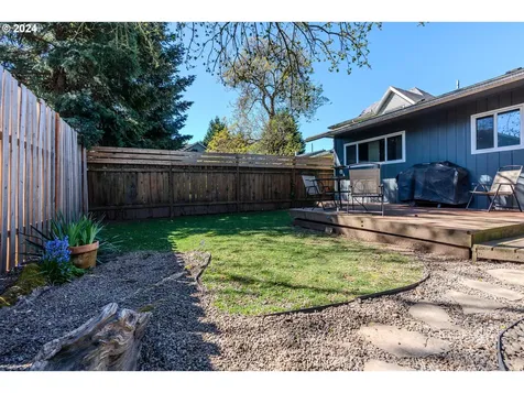 9340 N Hodge Avenue Portland OR 97203