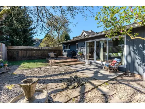 9340 N Hodge Avenue Portland OR 97203