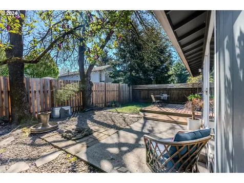 9340 N Hodge Avenue Portland OR 97203