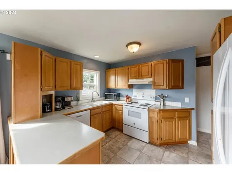 2636 Liberty Street North Bend OR 97459