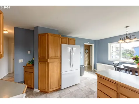 2636 Liberty Street North Bend OR 97459