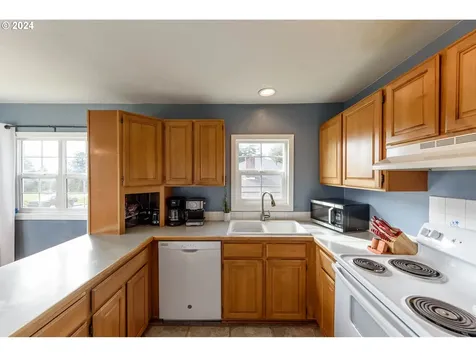 2636 Liberty Street North Bend OR 97459