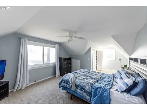 2636 Liberty Street North Bend OR 97459