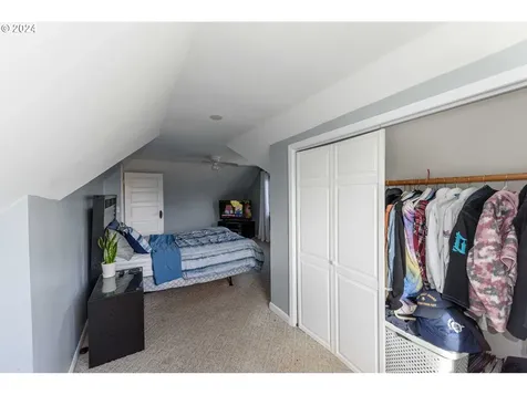 2636 Liberty Street North Bend OR 97459