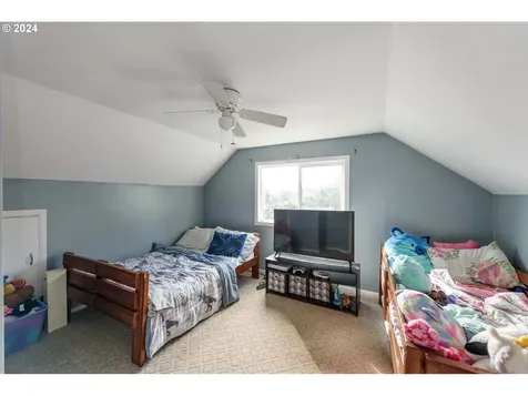 2636 Liberty Street North Bend OR 97459
