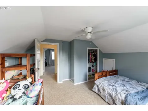 2636 Liberty Street North Bend OR 97459