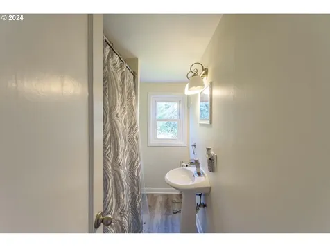 2636 Liberty Street North Bend OR 97459