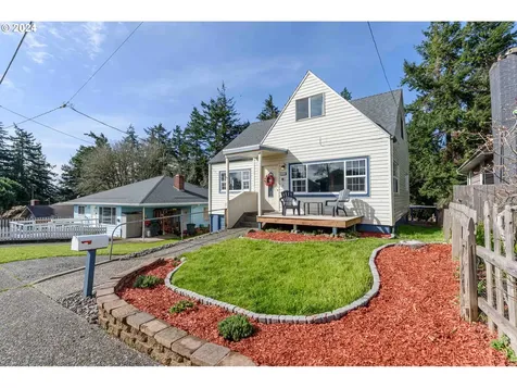 2636 Liberty Street North Bend OR 97459