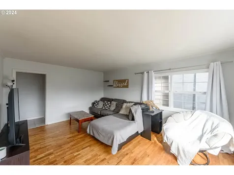2636 Liberty Street North Bend OR 97459