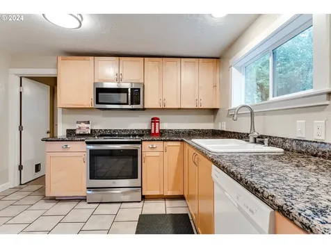 2360 Riverview Street Eugene OR 97403