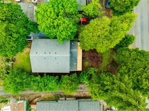 2360 Riverview Street Eugene OR 97403