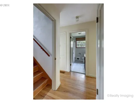 9025 Se Mill Street Portland OR 97216