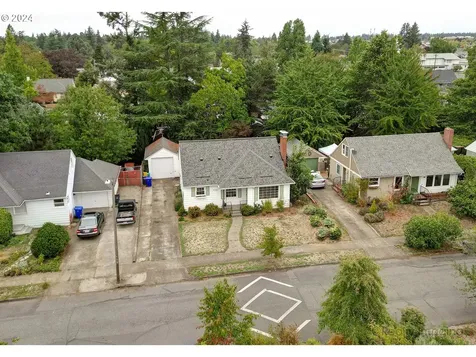 9025 Se Mill Street Portland OR 97216
