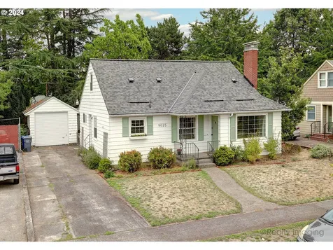 9025 Se Mill Street Portland OR 97216