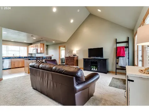 630 Egret Avenue Halsey OR 97348