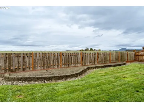 630 Egret Avenue Halsey OR 97348