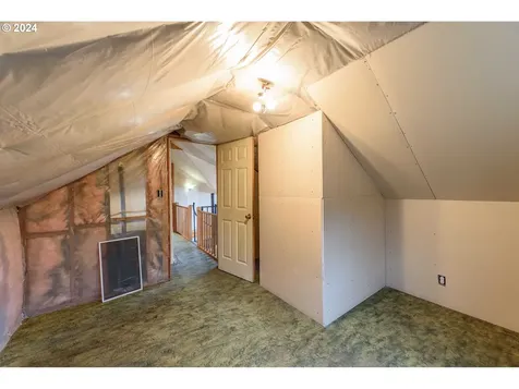 939 N 9th Street Coos Bay OR 97420
