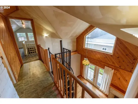 939 N 9th Street Coos Bay OR 97420